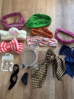 Claire's Mixed Color Hair Accessory Set - Pink, Green, Orange, Navy & Cream